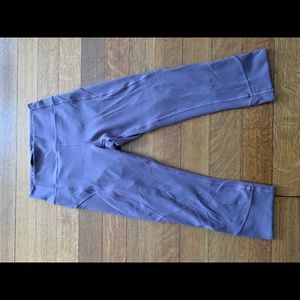 Lululemon cropped leggings